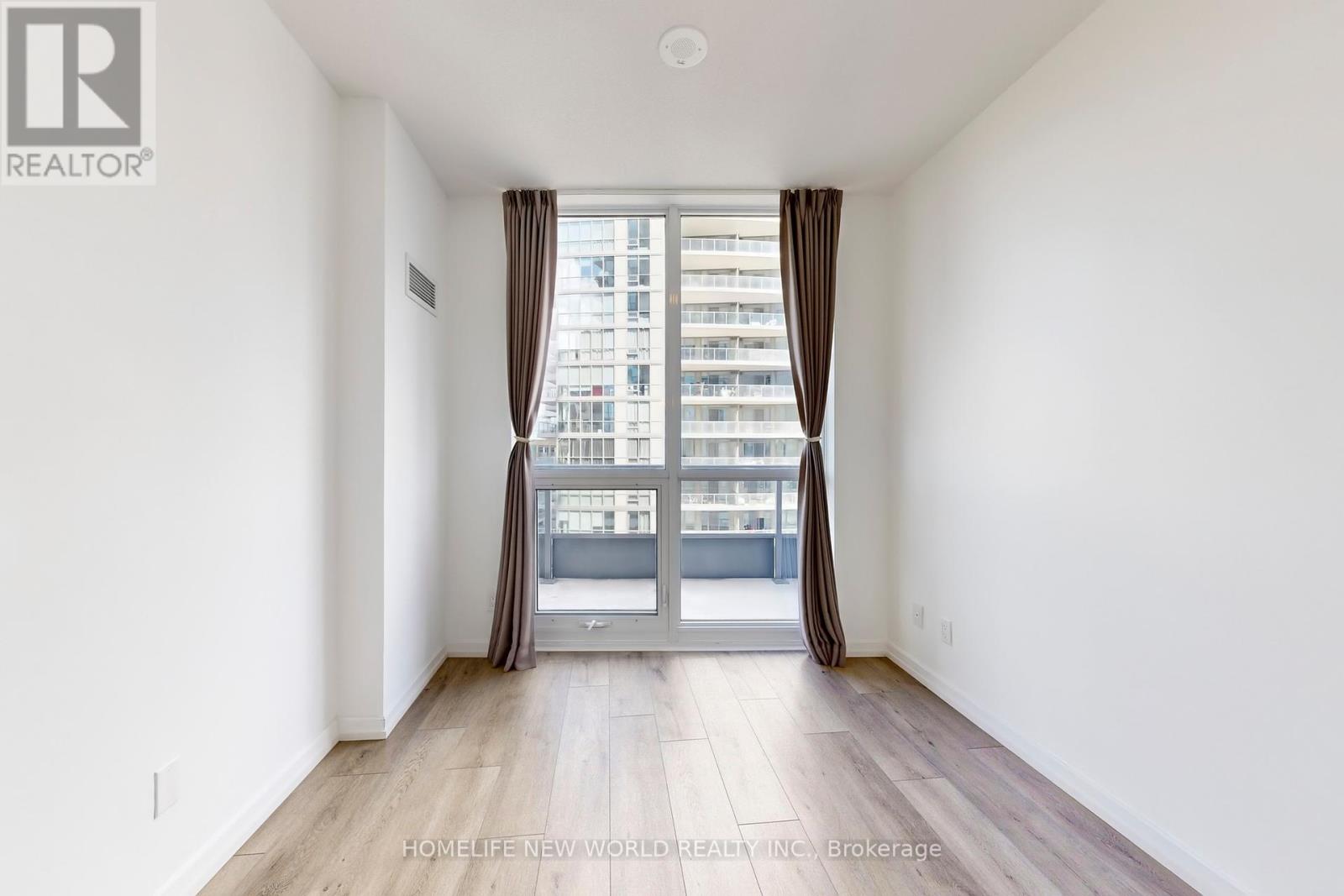 501 - 38 Forest Manor Road, Toronto, Ontario  M2J 0H4 - Photo 13 - C12389932