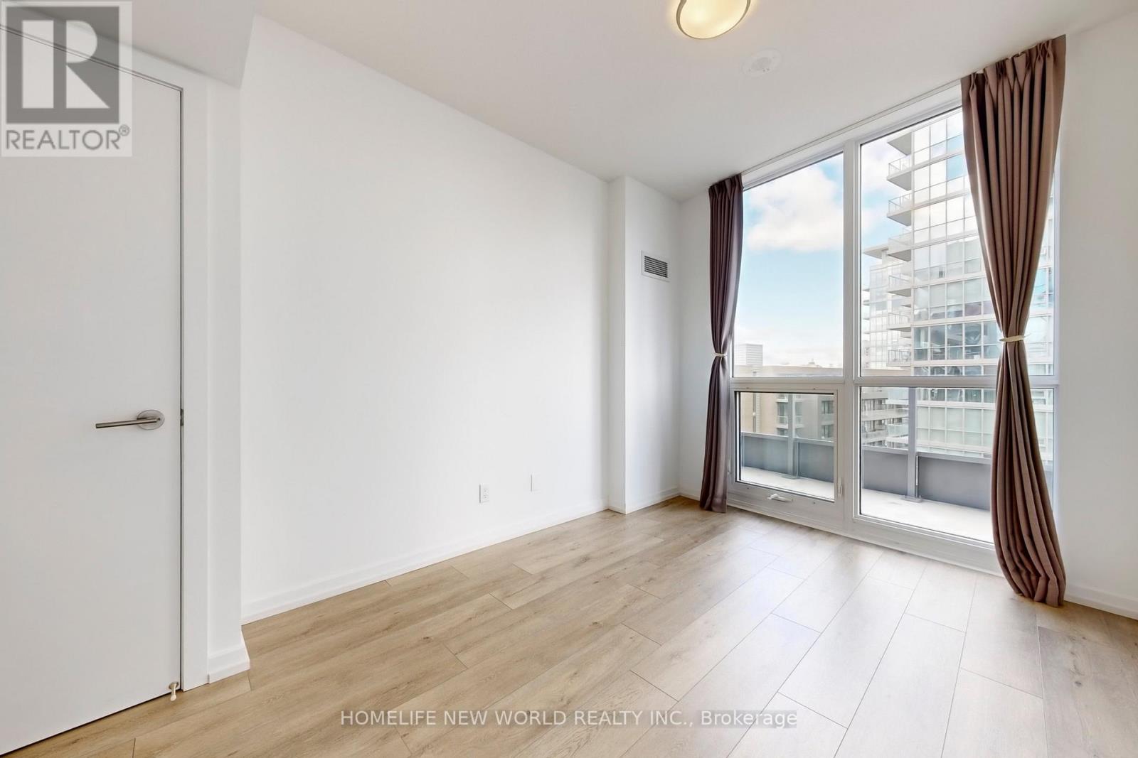 501 - 38 Forest Manor Road, Toronto, Ontario  M2J 0H4 - Photo 14 - C12389932