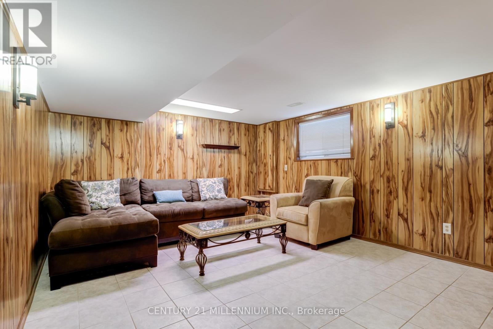 568 Dufferin Street, Toronto, Ontario  M6K 2A9 - Photo 24 - C12389949