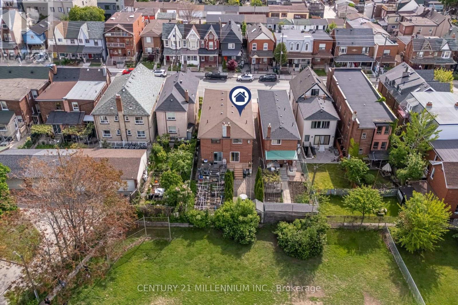 568 Dufferin Street, Toronto, Ontario  M6K 2A9 - Photo 34 - C12389949