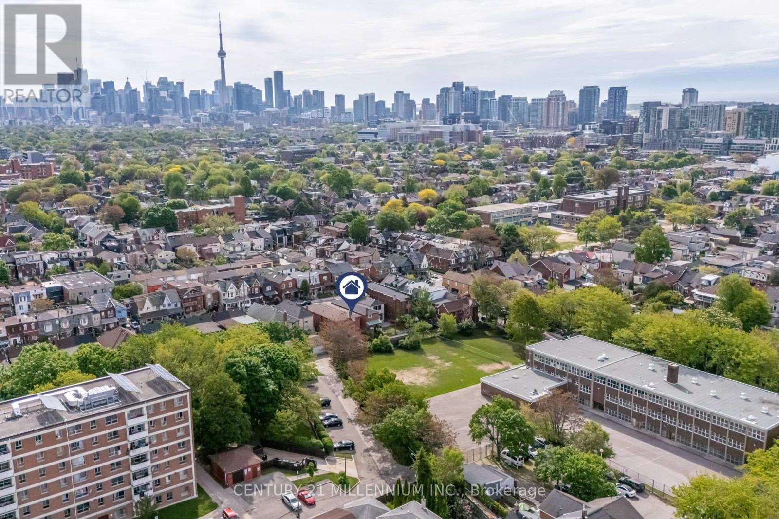 568 Dufferin Street, Toronto, Ontario  M6K 2A9 - Photo 36 - C12389949