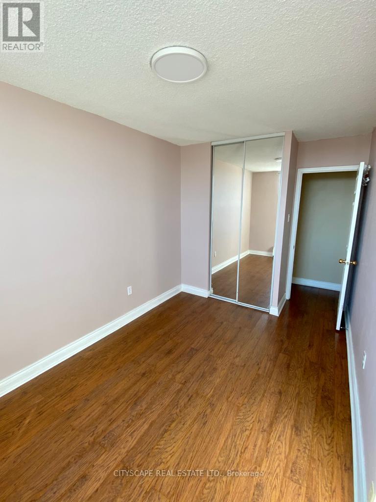 402 - 175 Hilda Avenue, Toronto, Ontario  M2M 1V8 - Photo 12 - C12389982