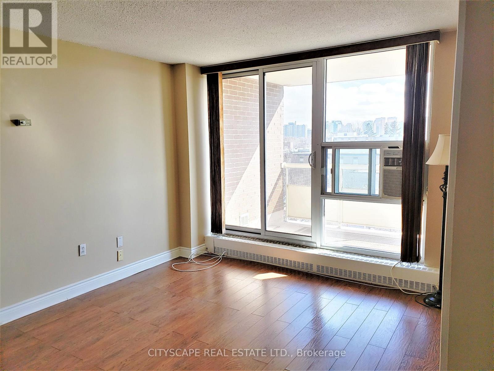 402 - 175 Hilda Avenue, Toronto, Ontario  M2M 1V8 - Photo 2 - C12389982