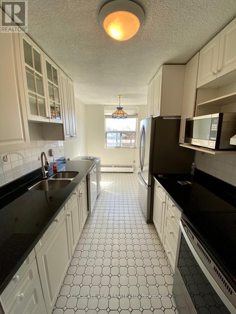 402 - 175 Hilda Avenue, Toronto, Ontario  M2M 1V8 - Photo 5 - C12389982