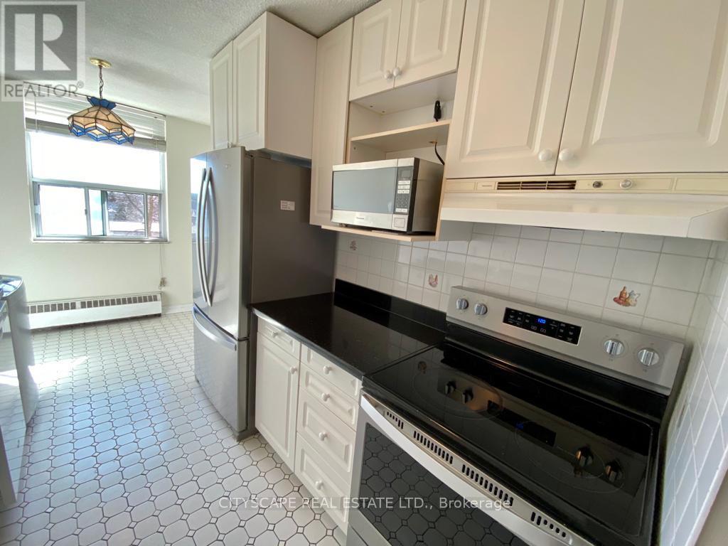 402 - 175 Hilda Avenue, Toronto, Ontario  M2M 1V8 - Photo 6 - C12389982