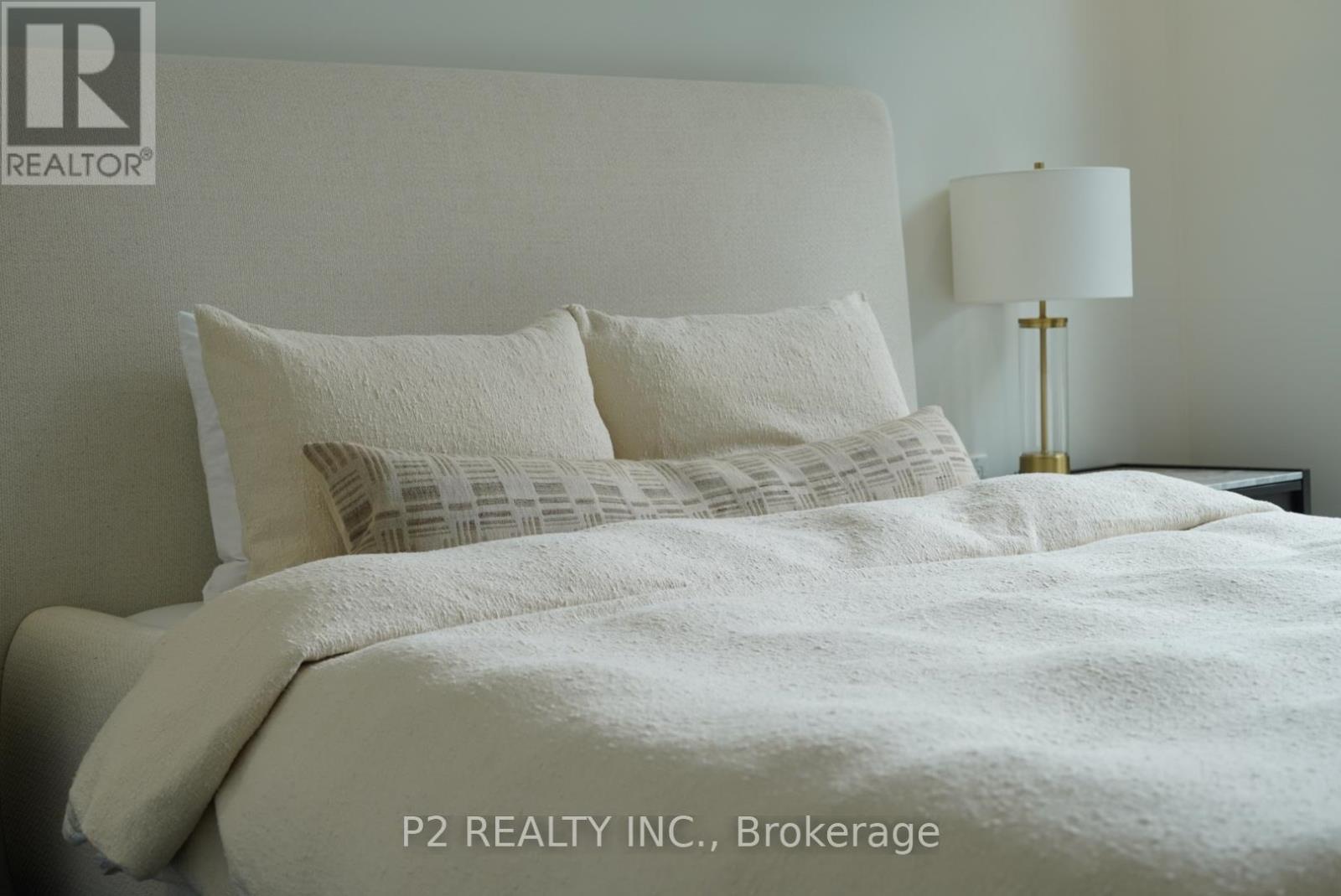 206 - 2 Forest Hill Road, Toronto, Ontario  M4V 2L3 - Photo 2 - C12389998