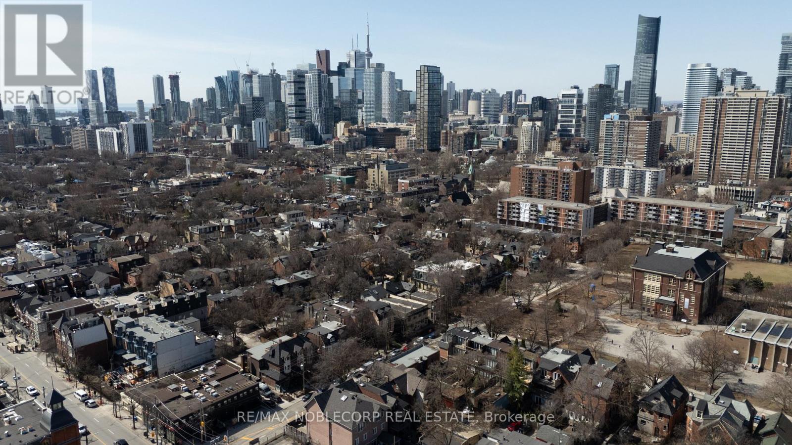 34 Winchester Street, Toronto, Ontario  M4X 1A7 - Photo 14 - C12390011