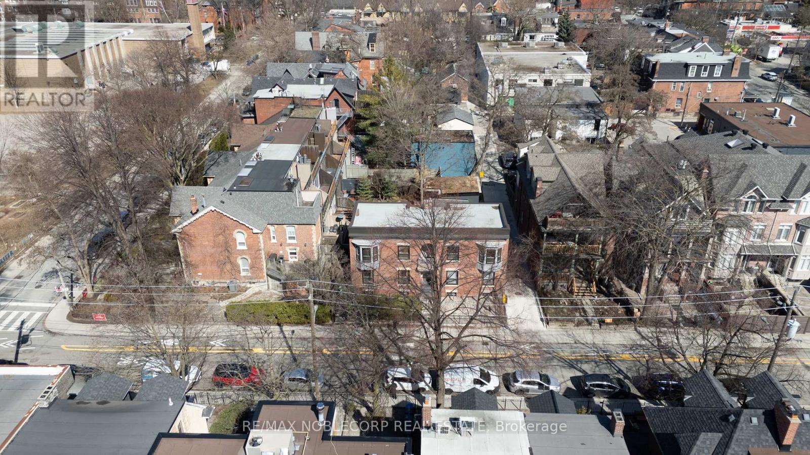 34 Winchester Street, Toronto, Ontario  M4X 1A7 - Photo 7 - C12390011