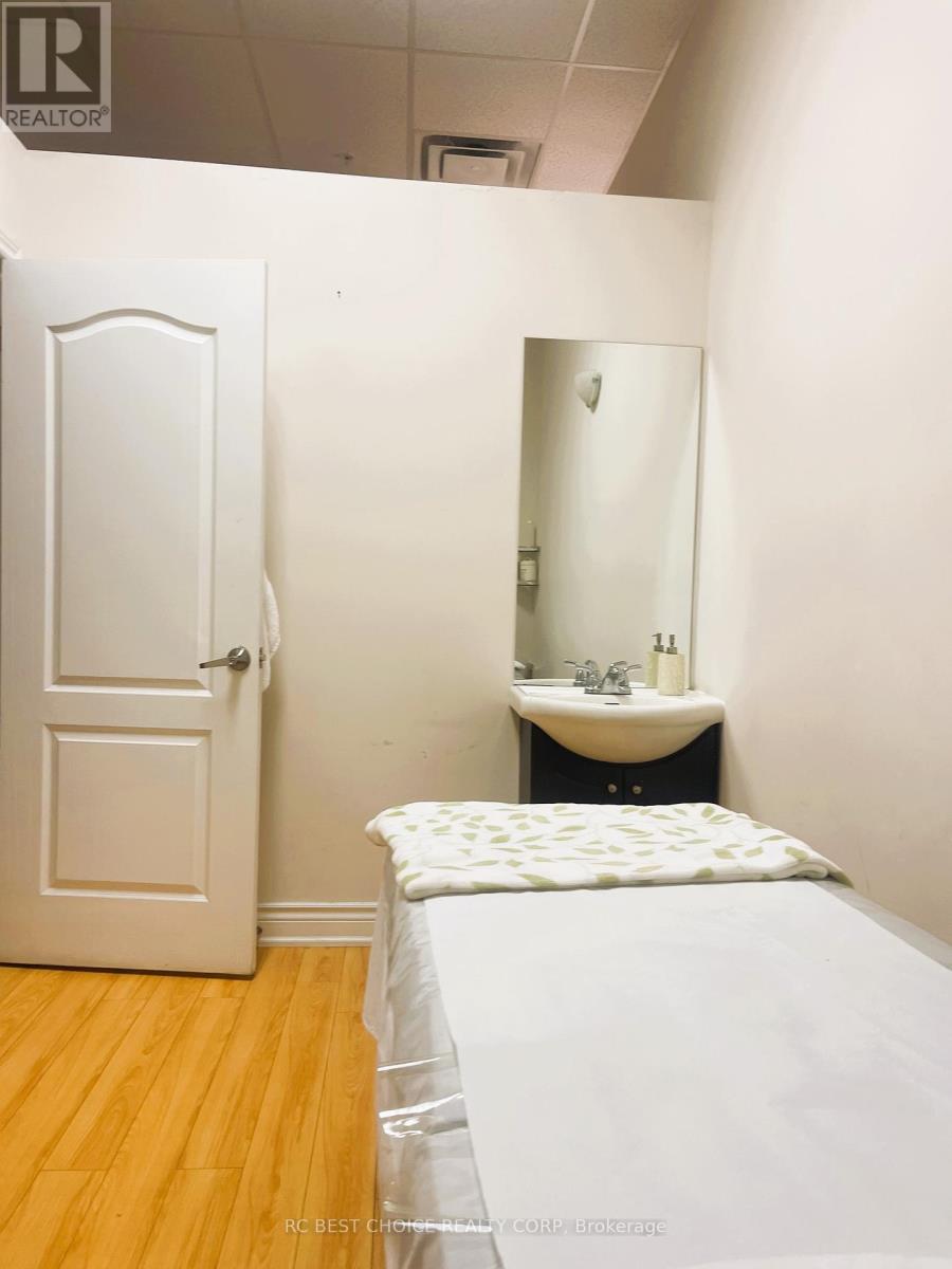 4 - 665 Markham Road, Toronto (Woburn), Ontario  M1H 2A4 - Photo 17 - E12389954