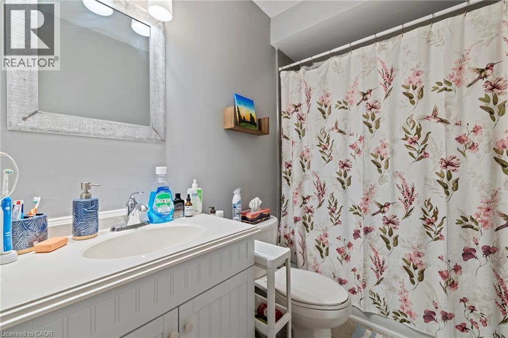 107 Horning Drive, Hamilton, Ontario  L9C 6L2 - Photo 13 - 40767625