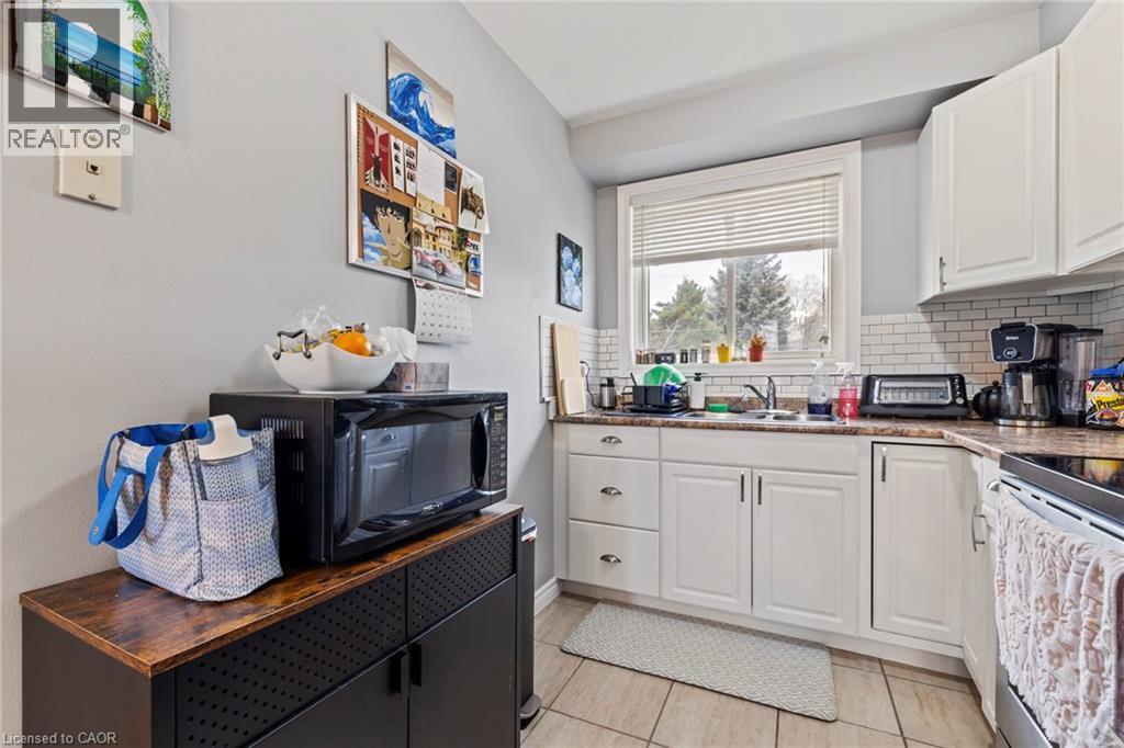 107 Horning Drive, Hamilton, Ontario  L9C 6L2 - Photo 6 - 40767625