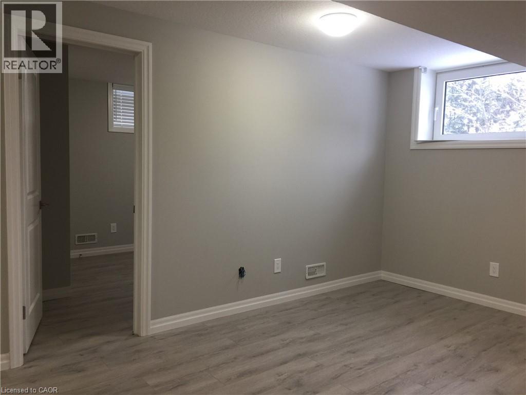 1965 Coronation Boulevard Unit# Basement, Cambridge, Ontario  N3H 3S1 - Photo 3 - 40767610