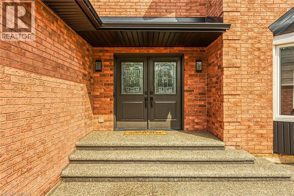 125 Valera Drive, Hamilton, Ontario  L8E 4S9 - Photo 2 - 40767229