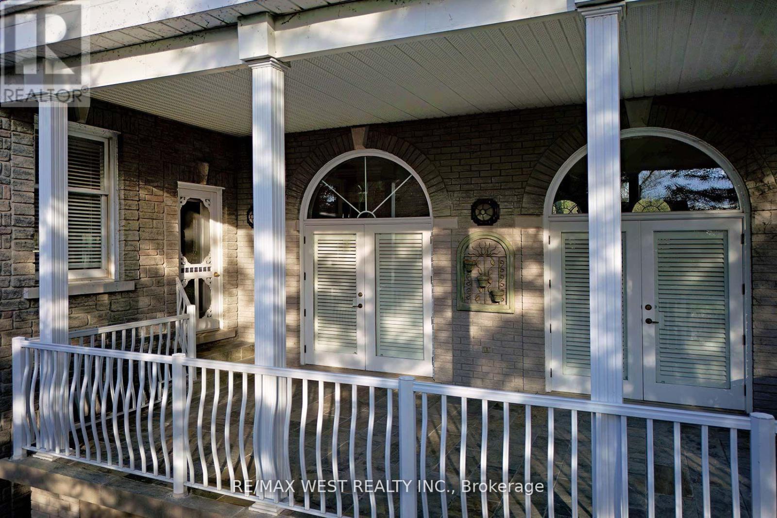 5 Humberview Drive, Vaughan (Islington Woods), Ontario  L4H 1B1 - Photo 15 - N12389993