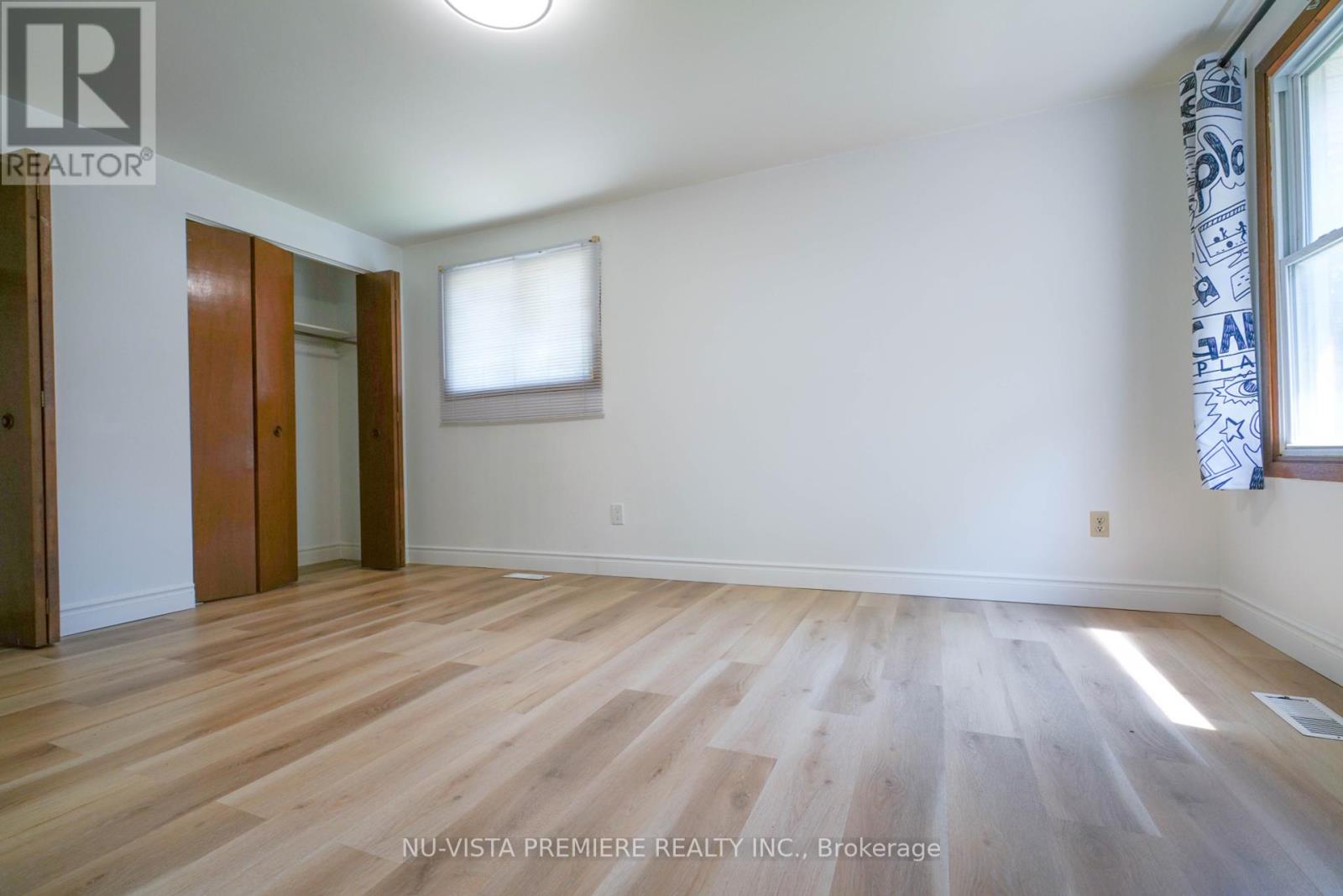 1329 Ernest Avenue, London South, Ontario  N6E 2B3 - Photo 7 - X12390028