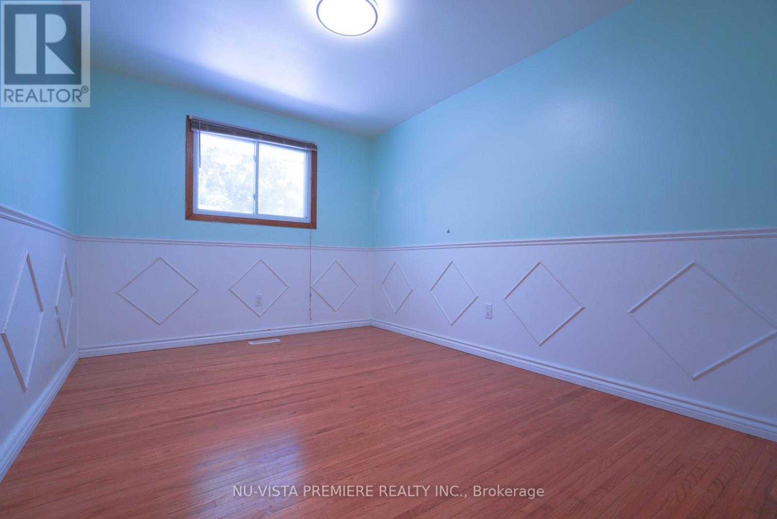 1329 Ernest Avenue, London South, Ontario  N6E 2B3 - Photo 8 - X12390028