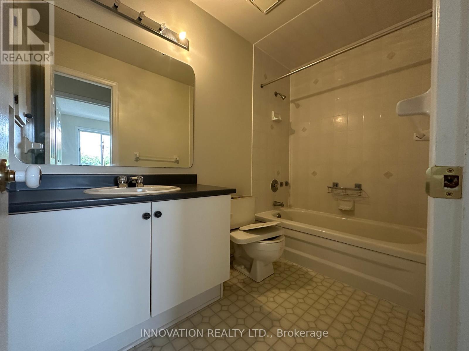 5 Roblyn Way, Ottawa, Ontario  K2G 5Z4 - Photo 23 - X12390033