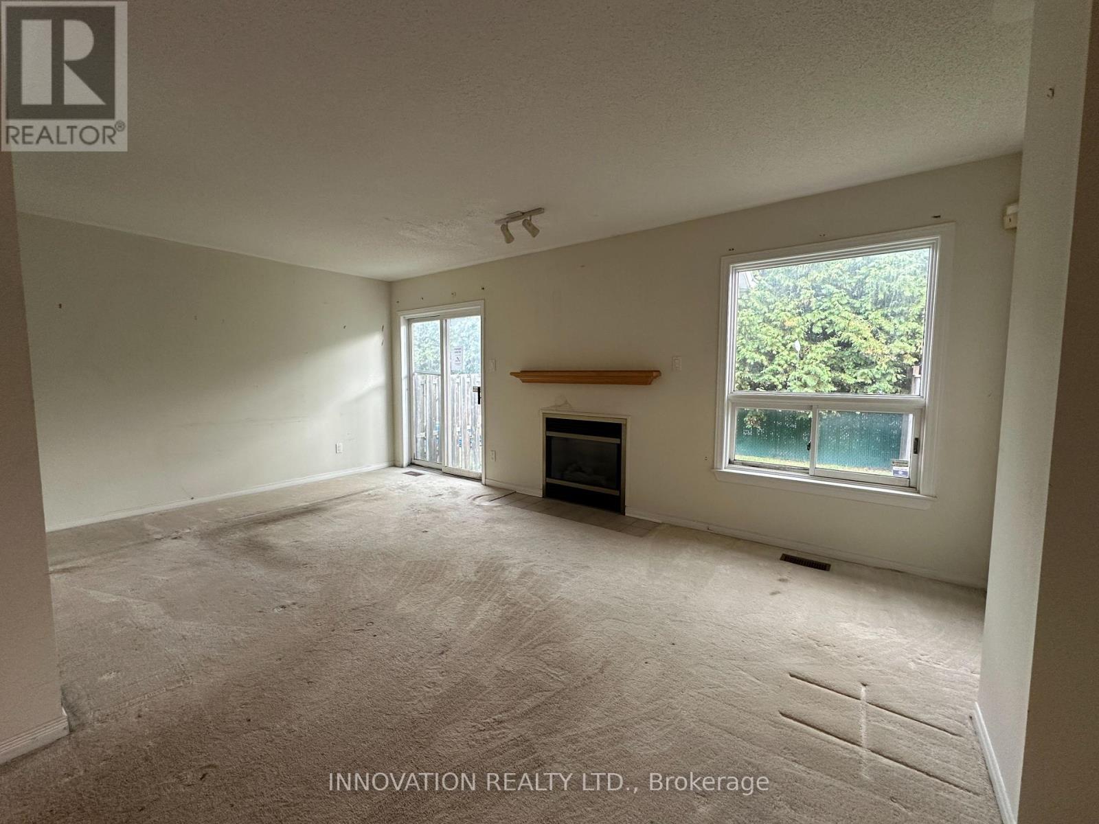 5 Roblyn Way, Ottawa, Ontario  K2G 5Z4 - Photo 7 - X12390033