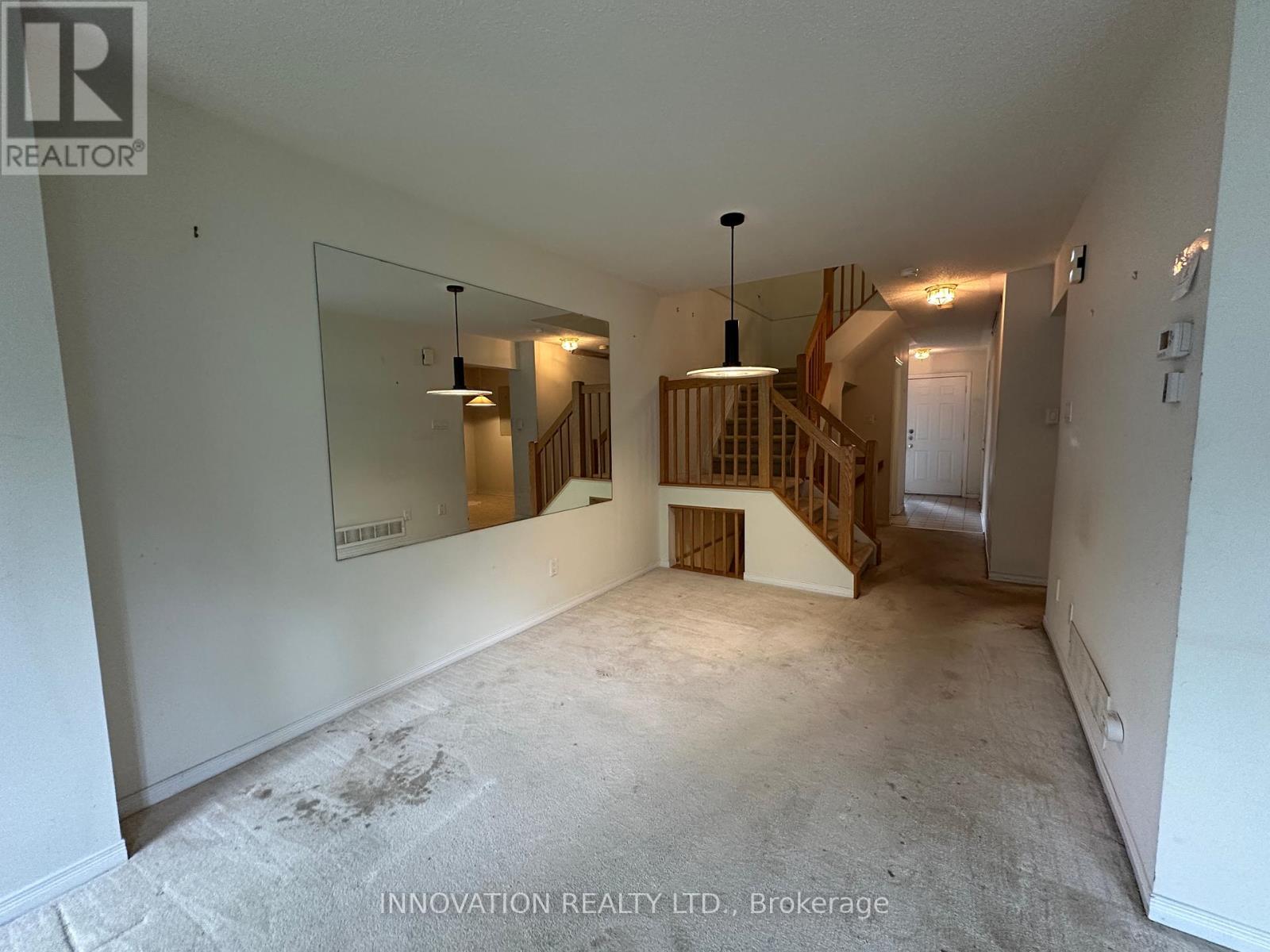 5 Roblyn Way, Ottawa, Ontario  K2G 5Z4 - Photo 9 - X12390033