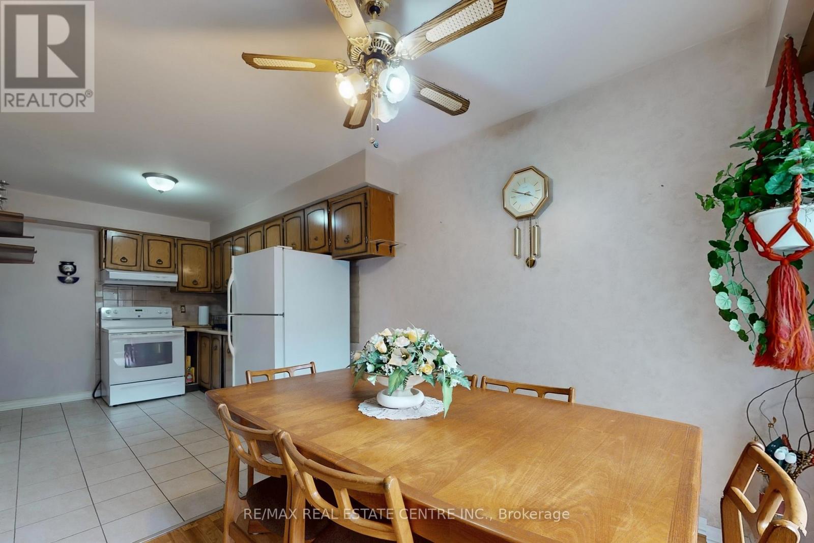 34 - 7406 Darcel Avenue, Mississauga (Malton), Ontario  L4T 2X5 - Photo 20 - W12389950