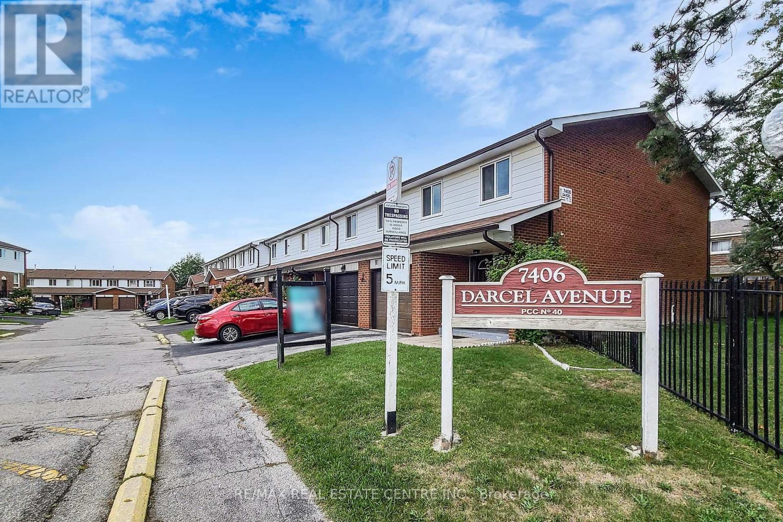Property at 34 - 7406 DARCEL AVENUE image 3