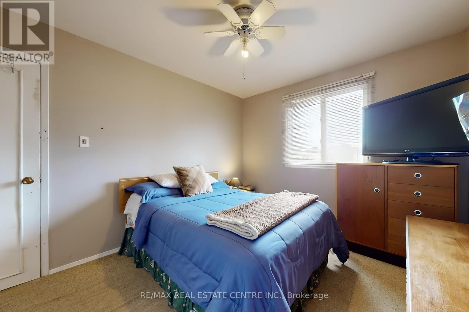 34 - 7406 Darcel Avenue, Mississauga (Malton), Ontario  L4T 2X5 - Photo 42 - W12389950