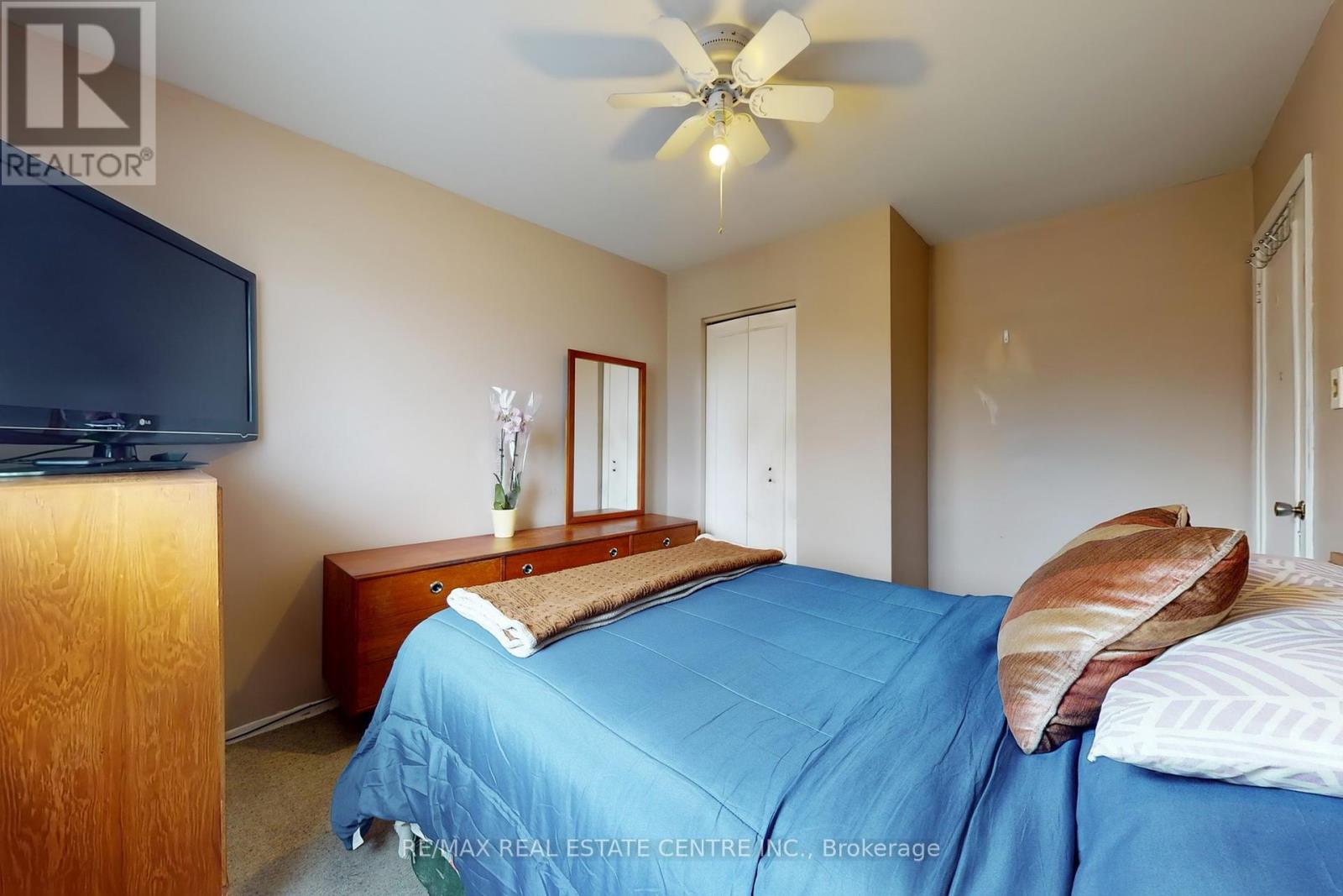 34 - 7406 Darcel Avenue, Mississauga (Malton), Ontario  L4T 2X5 - Photo 43 - W12389950