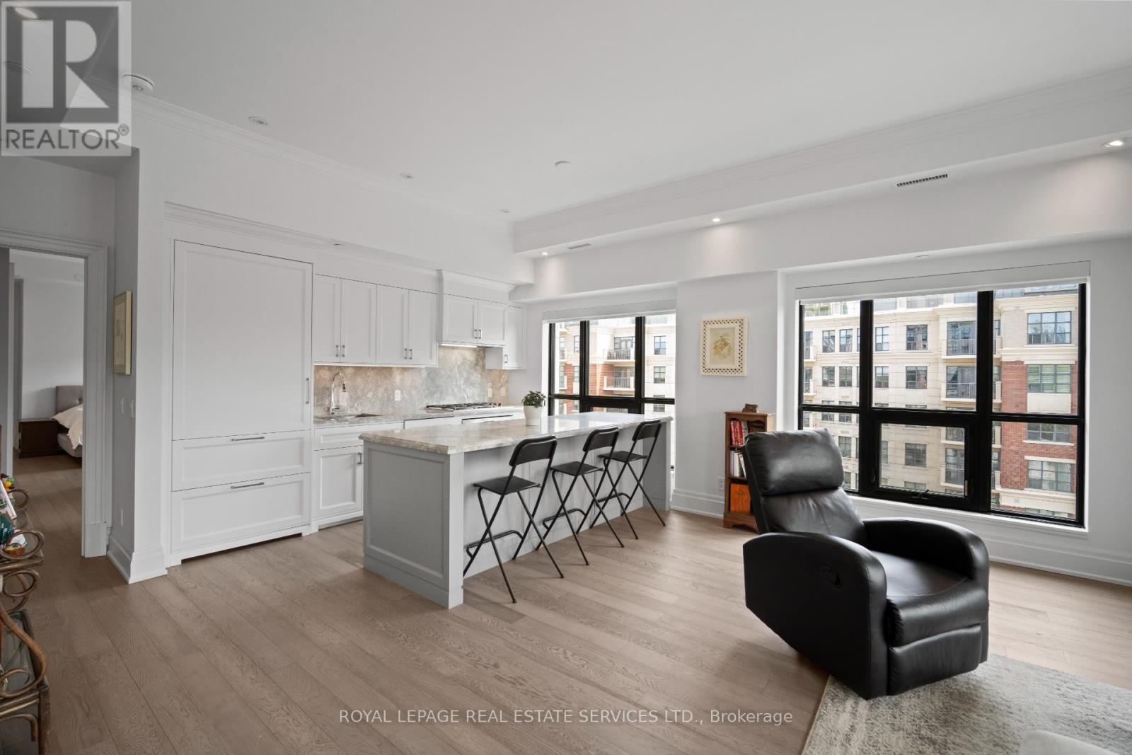 504 - 4 The Kingsway, Toronto (Kingsway South), Ontario  M8X 2T1 - Photo 14 - W12389980