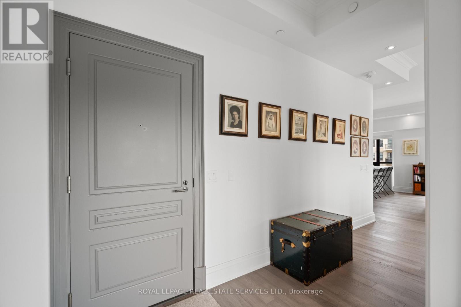 504 - 4 The Kingsway, Toronto (Kingsway South), Ontario  M8X 2T1 - Photo 3 - W12389980
