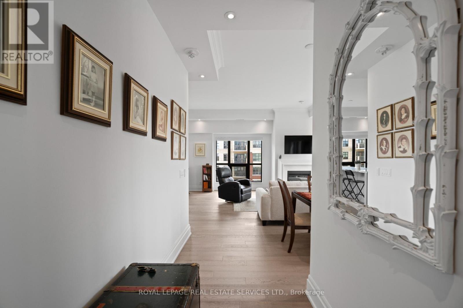 504 - 4 The Kingsway, Toronto (Kingsway South), Ontario  M8X 2T1 - Photo 5 - W12389980