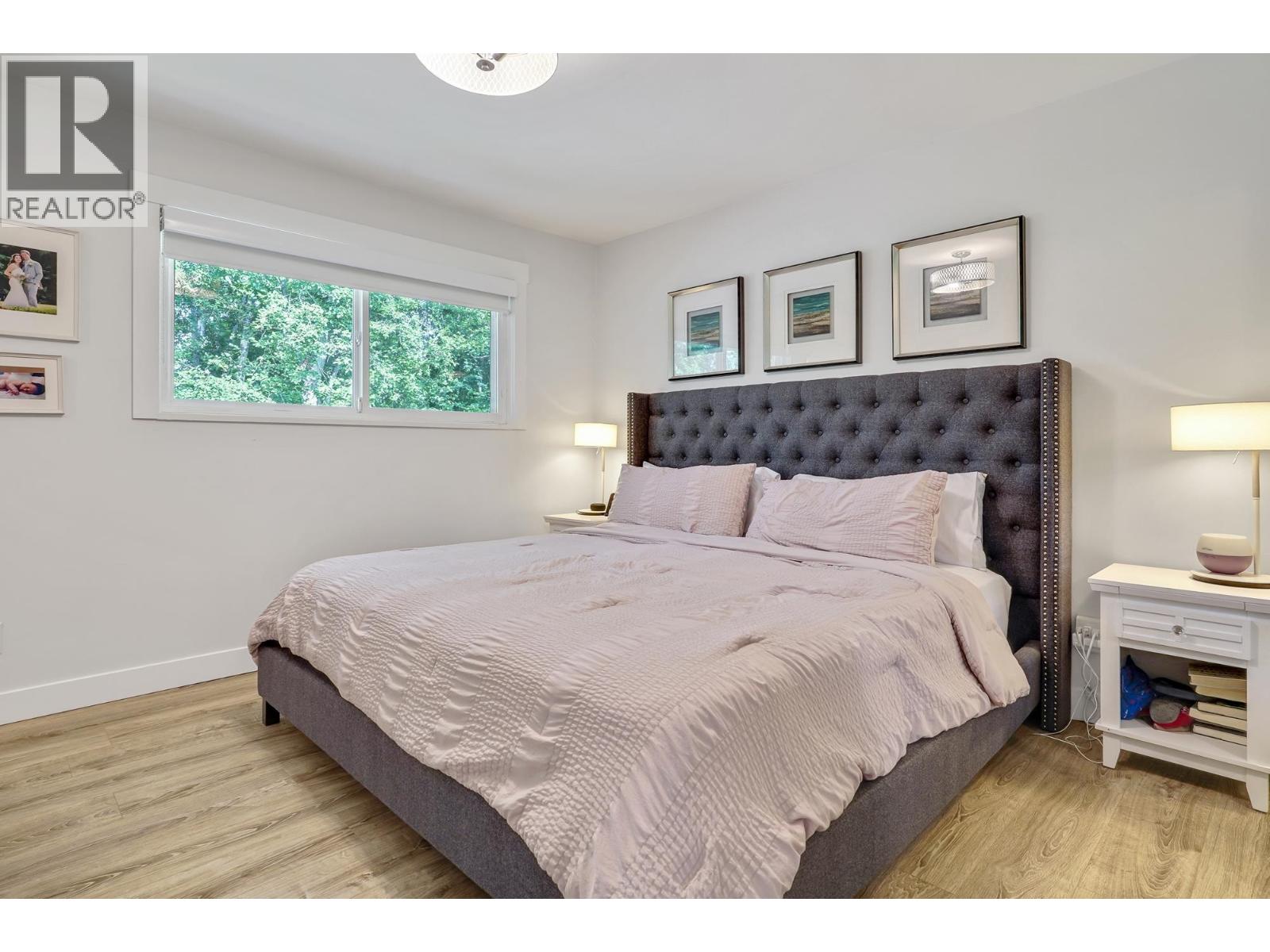 1340 Lorilawn Court, Burnaby, British Columbia  V5B 3N5 - Photo 8 - R3045089