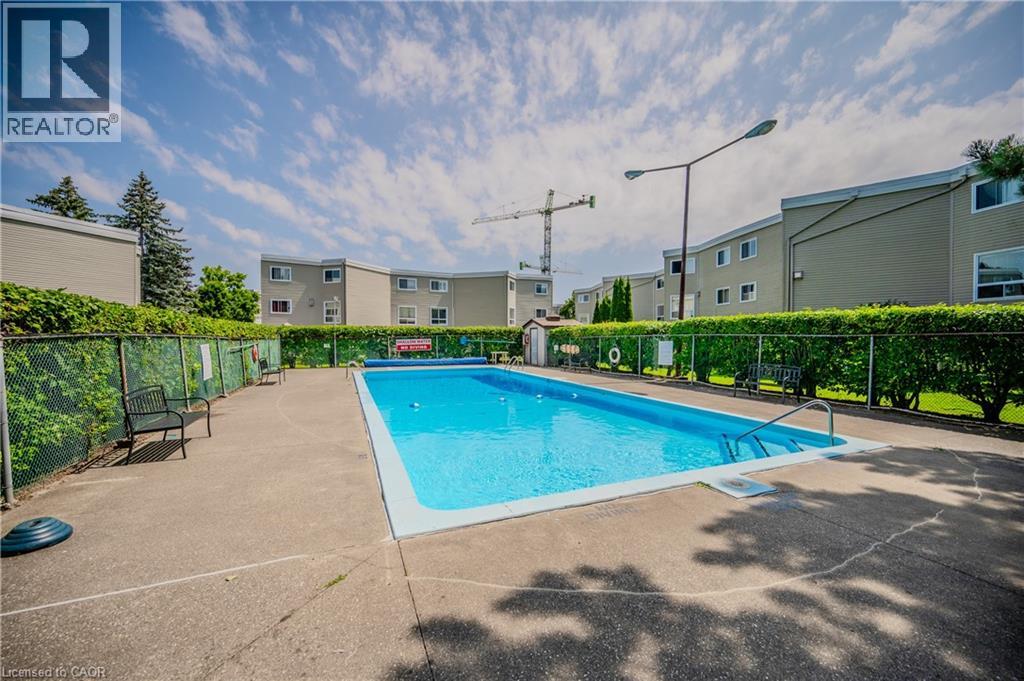 60 Elmsdale Drive Unit# 35, Kitchener, Ontario  N2E 2G4 - Photo 25 - 40765454