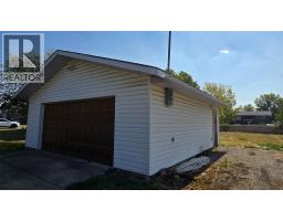 1504 106 Avenue, dawson creek, British Columbia