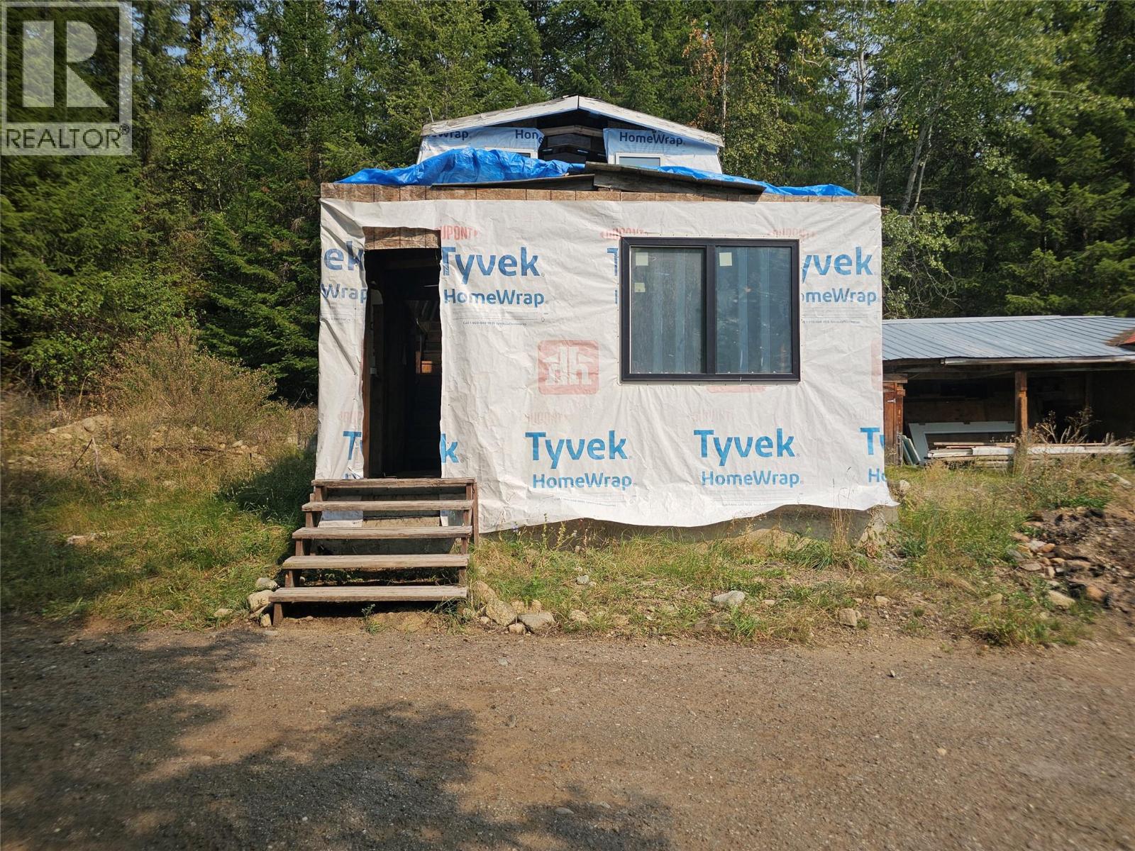 4363 Ross Spur Road, Ross Spur, British Columbia  V0G 1Z0 - Photo 11 - 10362059