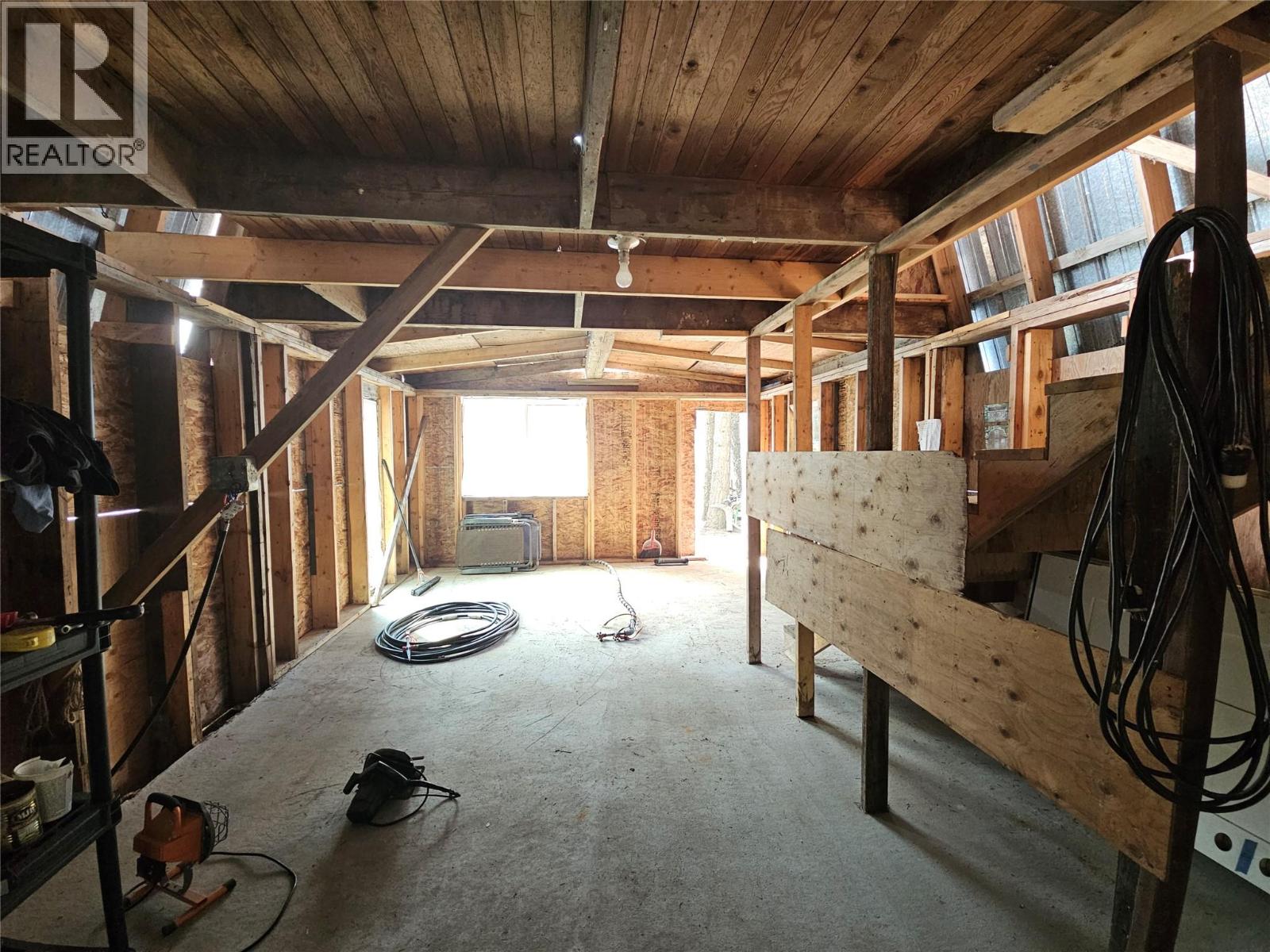4363 Ross Spur Road, Ross Spur, British Columbia  V0G 1Z0 - Photo 13 - 10362059