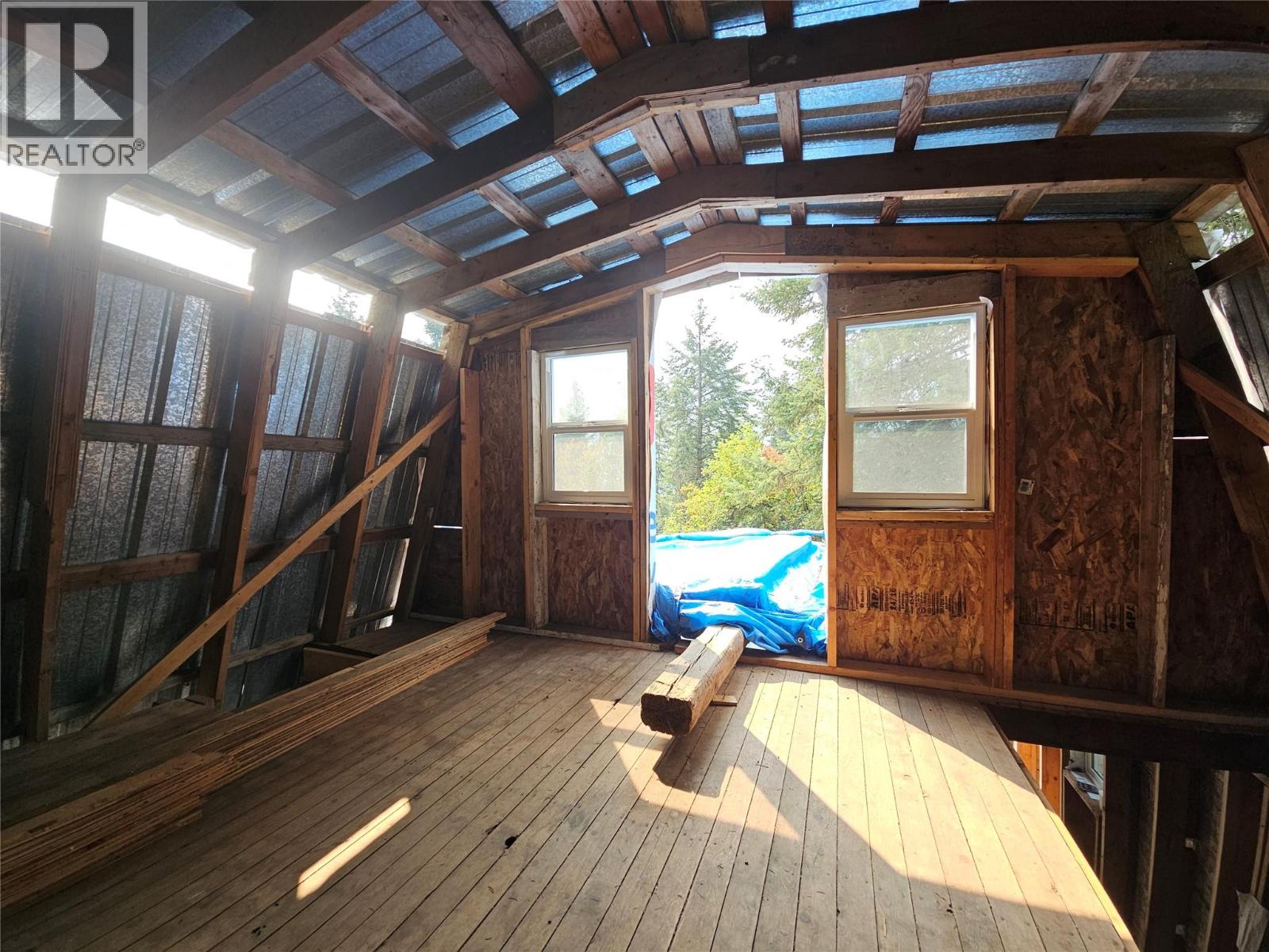 4363 Ross Spur Road, Ross Spur, British Columbia  V0G 1Z0 - Photo 15 - 10362059