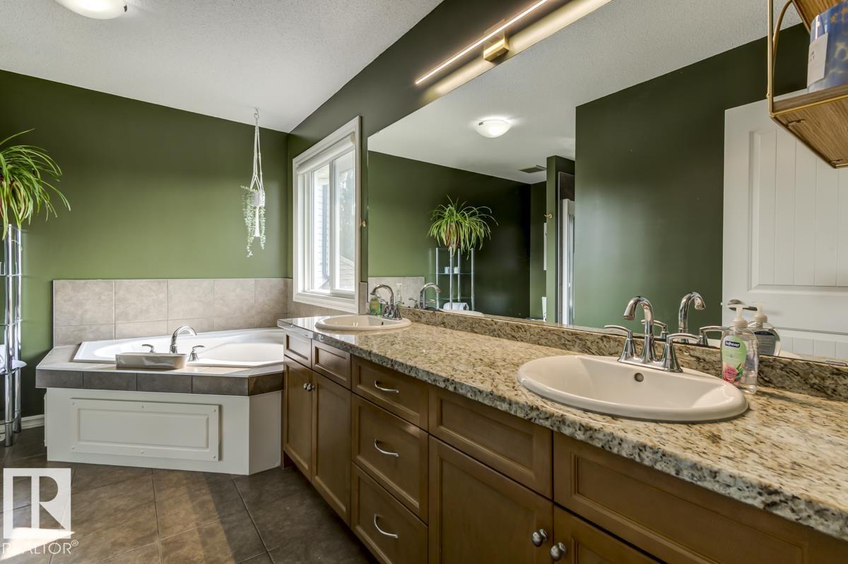 2013 Christopher Cl, Sherwood Park, Alberta  T8H 0L7 - Photo 39 - E4456796