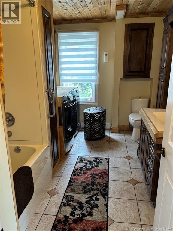1760 St.peter Avenue, Bathurst, New Brunswick  E2A 7J4 - Photo 28 - NB125523
