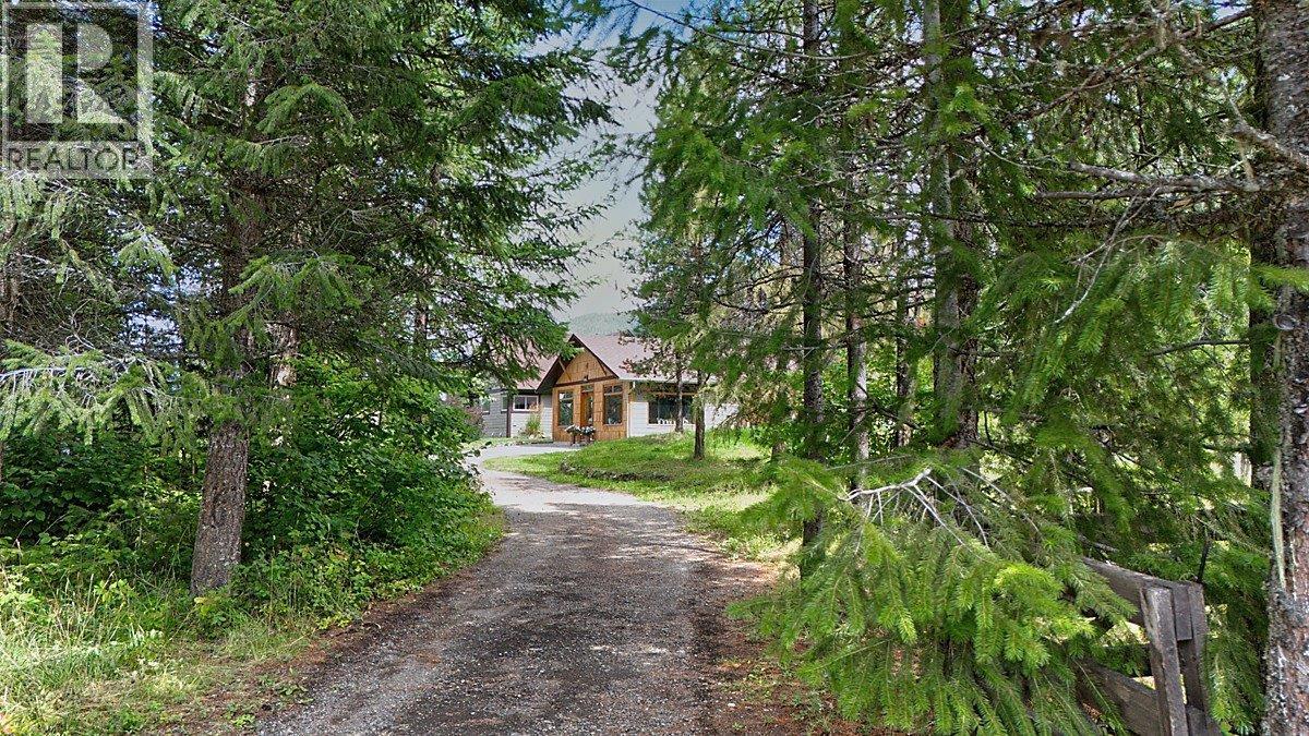 1433 Sugar Lake Road, Cherryville, British Columbia  V0E 2G2 - Photo 7 - 10337945