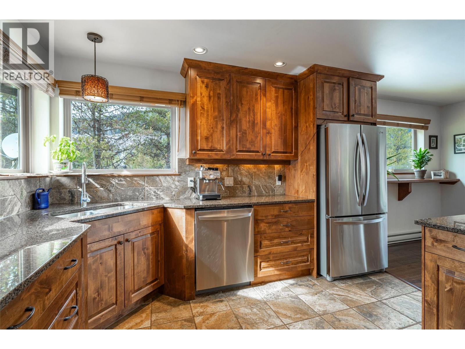 1433 Sugar Lake Road, Cherryville, British Columbia  V0E 2G2 - Photo 24 - 10337945