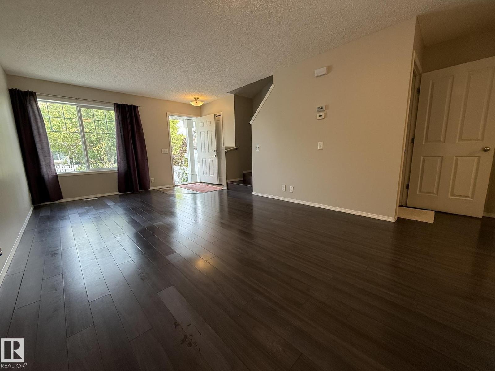 #35 3075 Trelle Cr Nw, Edmonton, Alberta  T6R 3V5 - Photo 5 - E4456795
