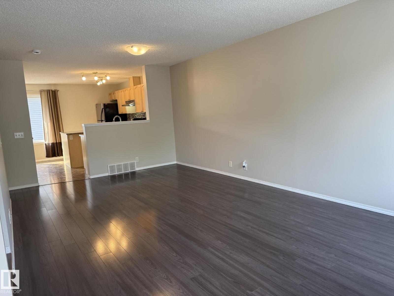 #35 3075 Trelle Cr Nw, Edmonton, Alberta  T6R 3V5 - Photo 2 - E4456795