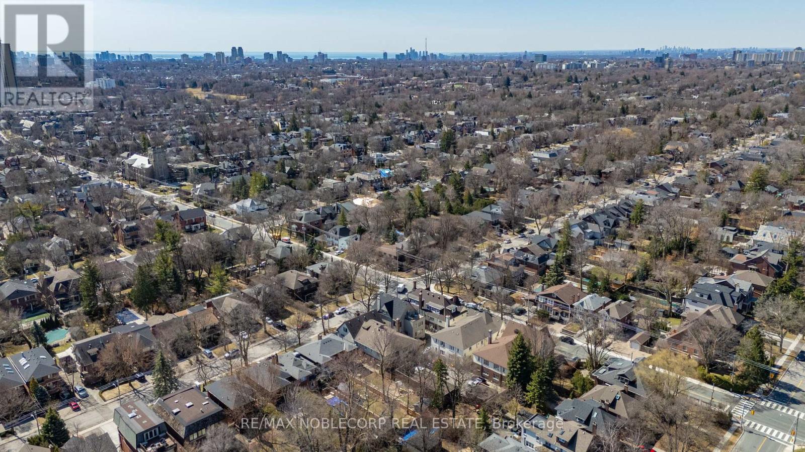 809-811 Duplex Avenue, Toronto (Lawrence Park South), Ontario  M4R 1W6 - Photo 13 - C12390018