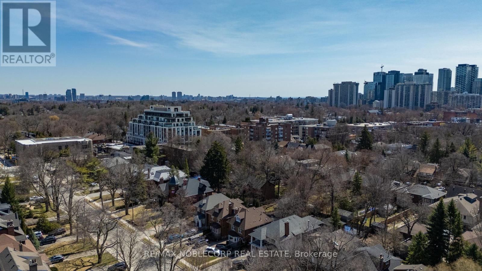 809-811 Duplex Avenue, Toronto (Lawrence Park South), Ontario  M4R 1W6 - Photo 15 - C12390018