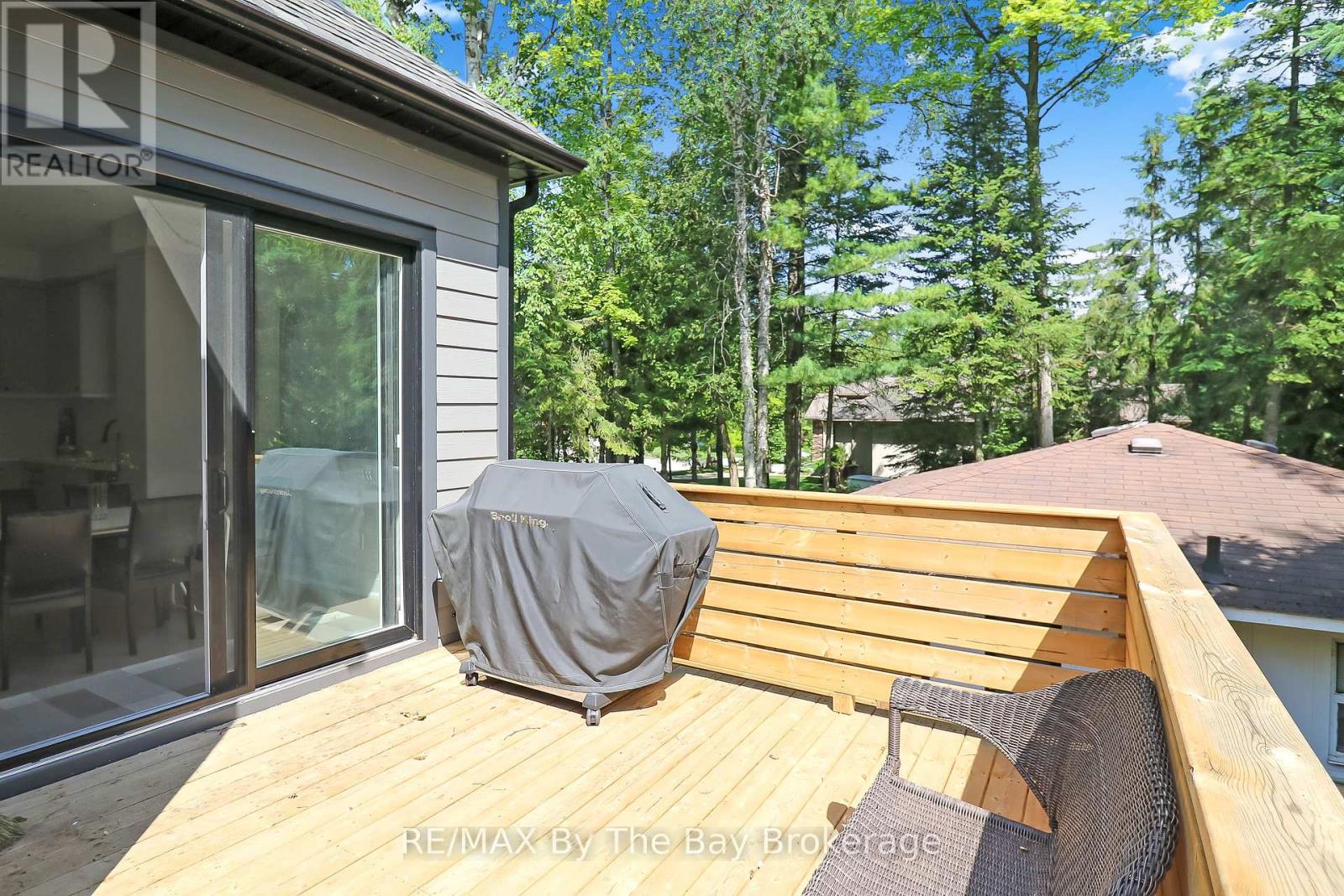 35 48th Street N, Wasaga Beach, Ontario  L9Z 1Y3 - Photo 16 - S12387687