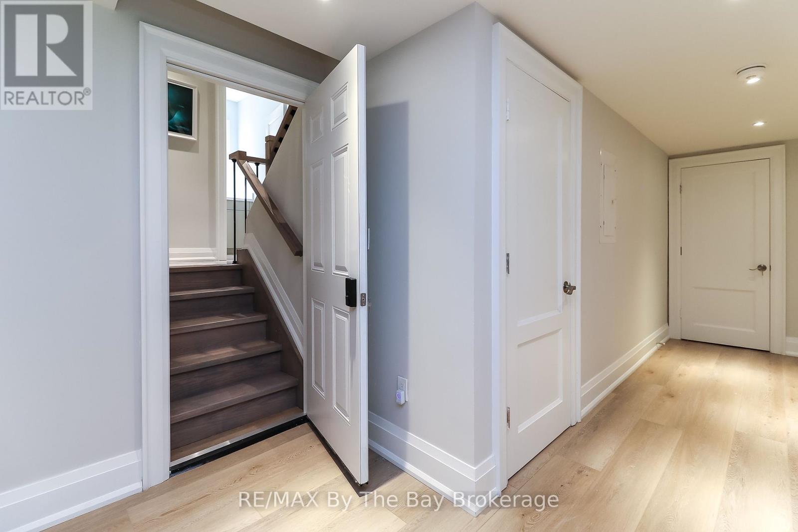 35 48th Street N, Wasaga Beach, Ontario  L9Z 1Y3 - Photo 36 - S12387687