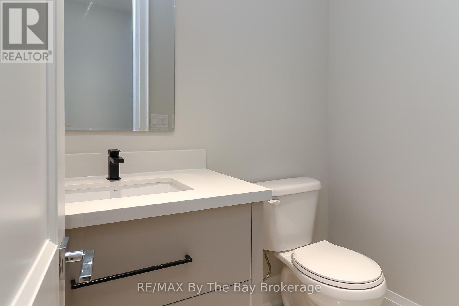 35 48th Street N, Wasaga Beach, Ontario  L9Z 1Y3 - Photo 33 - S12387687