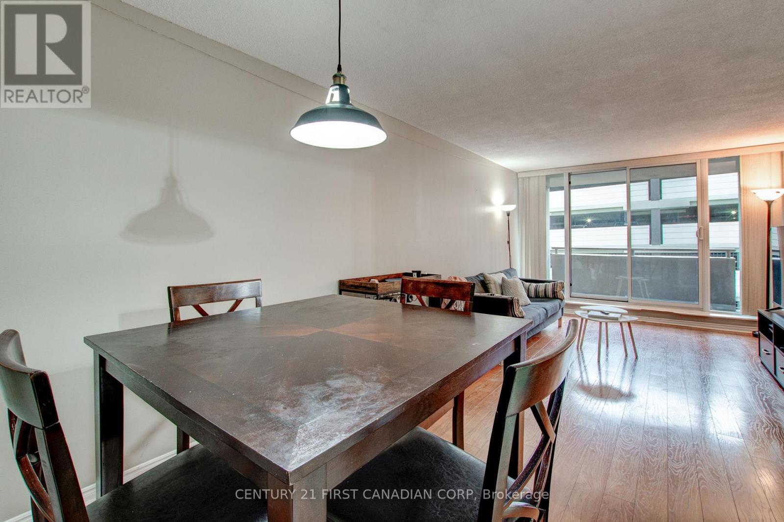 203 - 155 Kent Street, London East, Ontario  N6A 5N7 - Photo 14 - X12388739