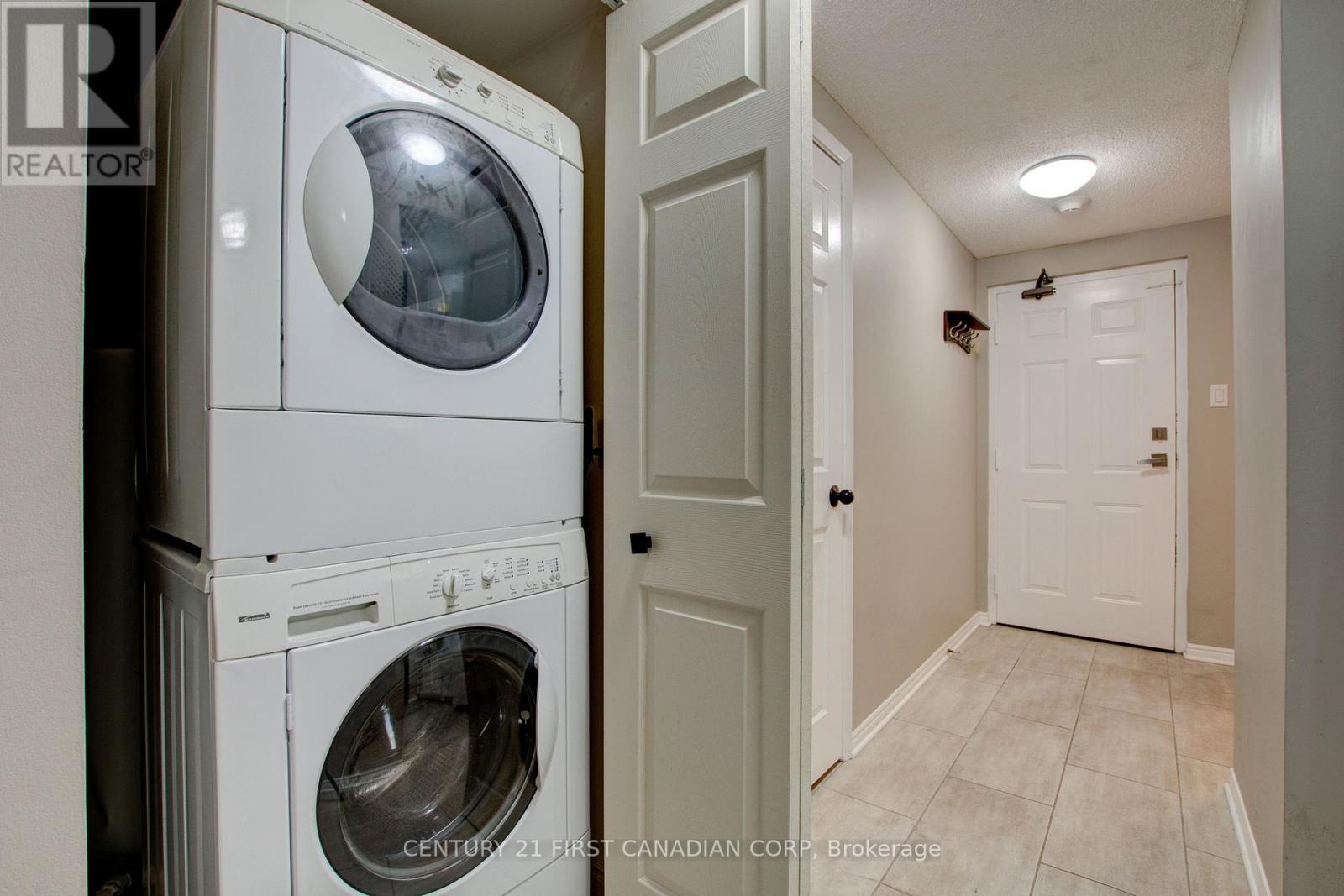 203 - 155 Kent Street, London East, Ontario  N6A 5N7 - Photo 22 - X12388739