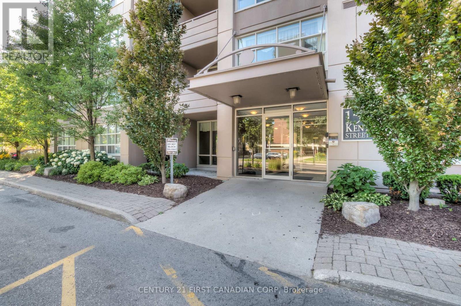 203 - 155 Kent Street, London East, Ontario  N6A 5N7 - Photo 4 - X12388739